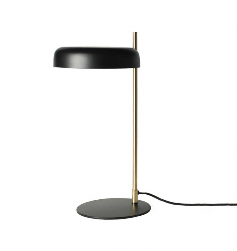Mario svart lampa från designermärket Olsson och Jensen